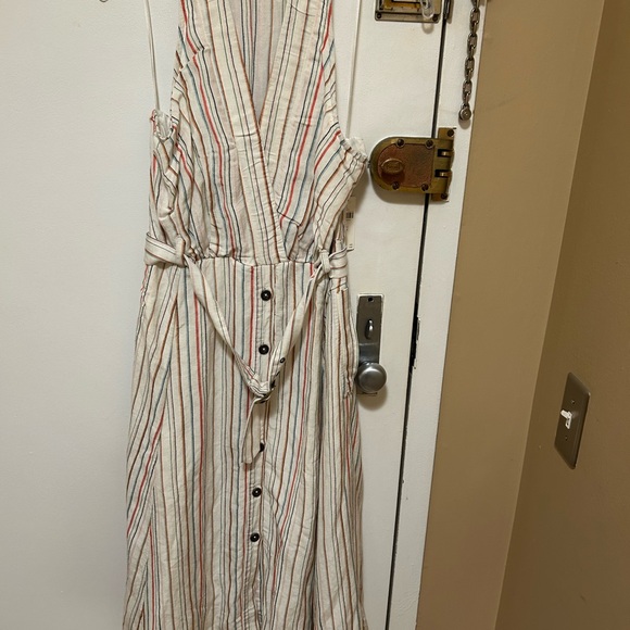 Maeve belted v neck button front dress. Anthropologie - Picture 6 of 7
